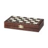 Klein magnetisch houten schaakspel