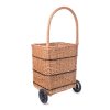 Rieten houtmand op wielen